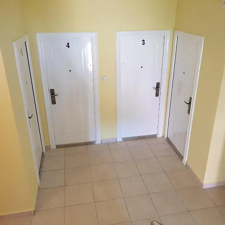 Πανσιόν Apartmans Hari Dobra Voda