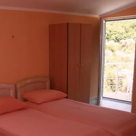 Apartmans Hari 3*