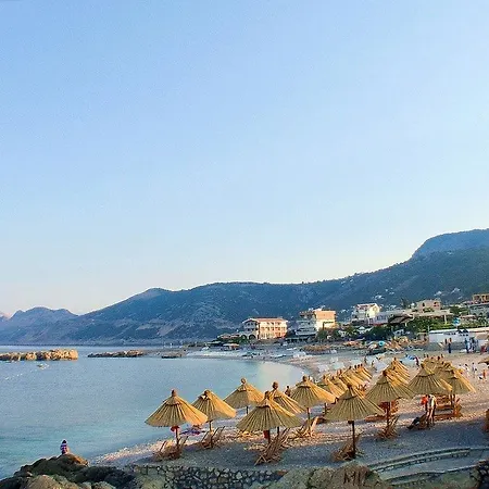 Πανσιόν Apartmans Hari